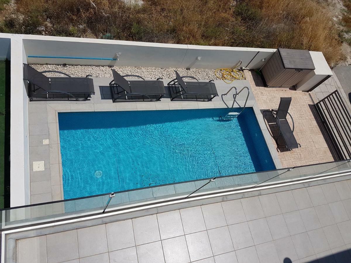 T&E Villa Larnaka Exterior foto